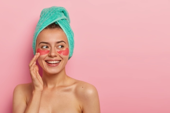 Hydrates the Skin Twice a Day 