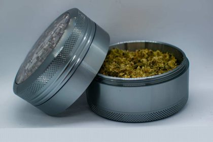 Top Reasons to Buy a Stainless Steel Herb Grinder