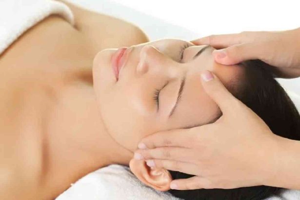 Facial Massage in Bangkok